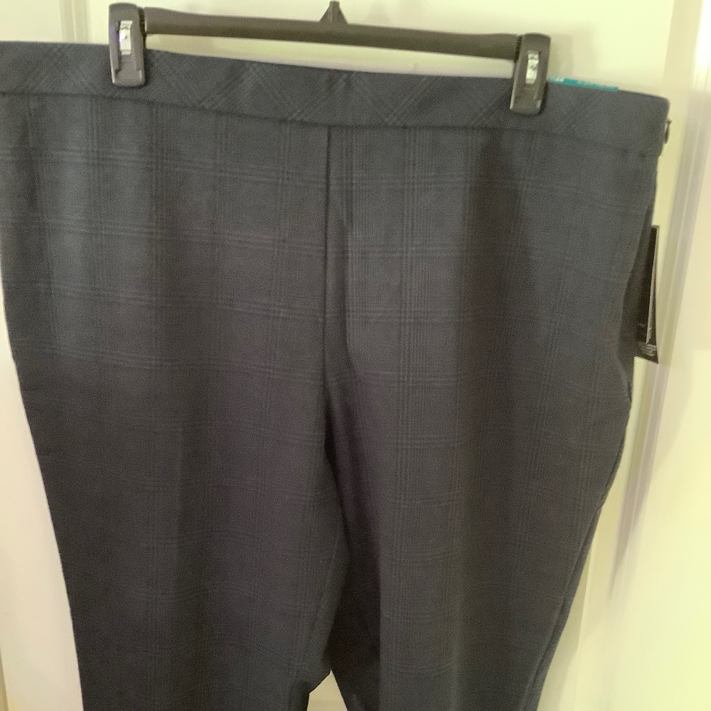 Investments plus size 22 wr navy plaid pants